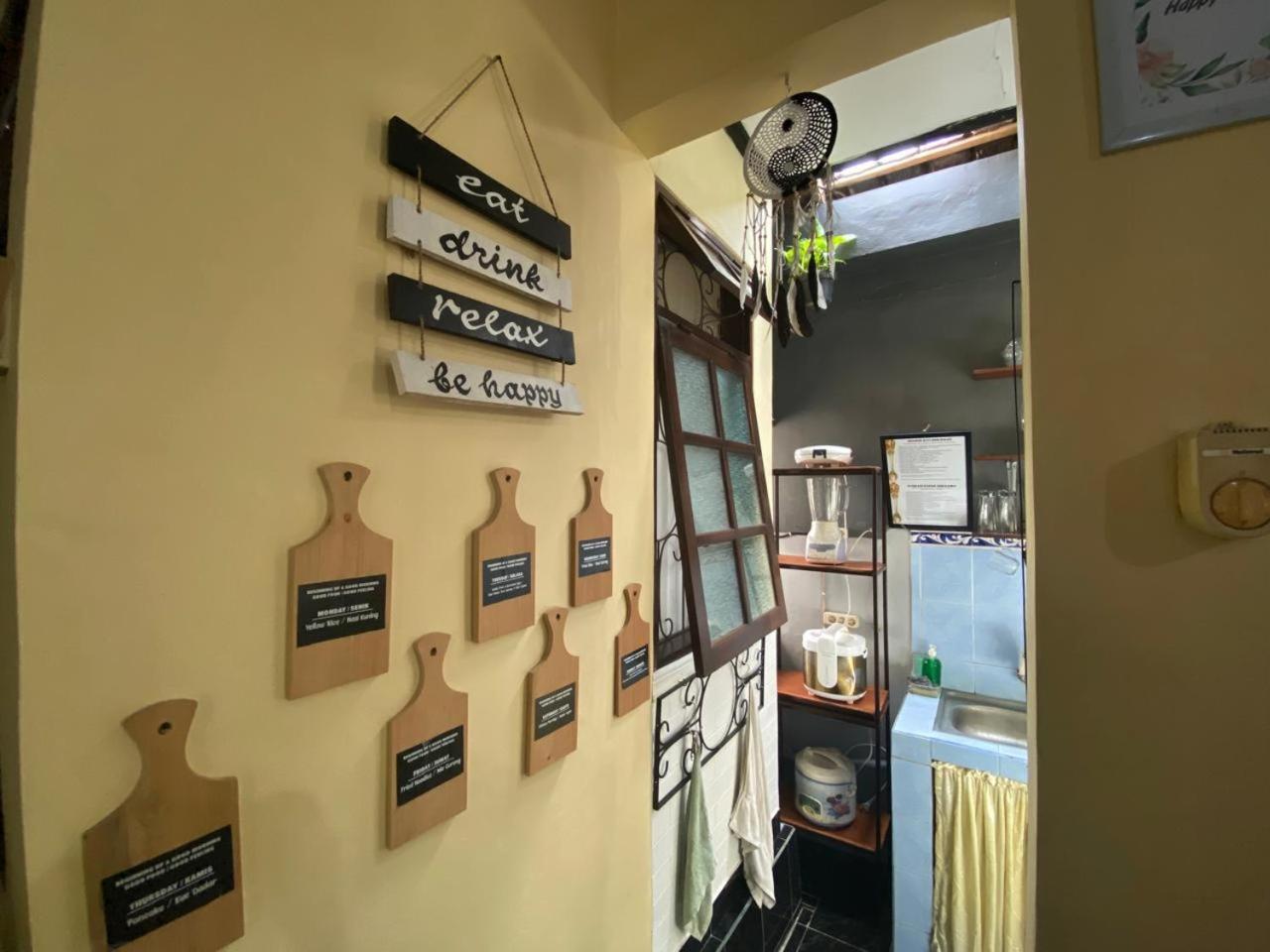 Coliving Bali Sweet Home Kost Lengkap Di Tabanan Kota Exterior foto